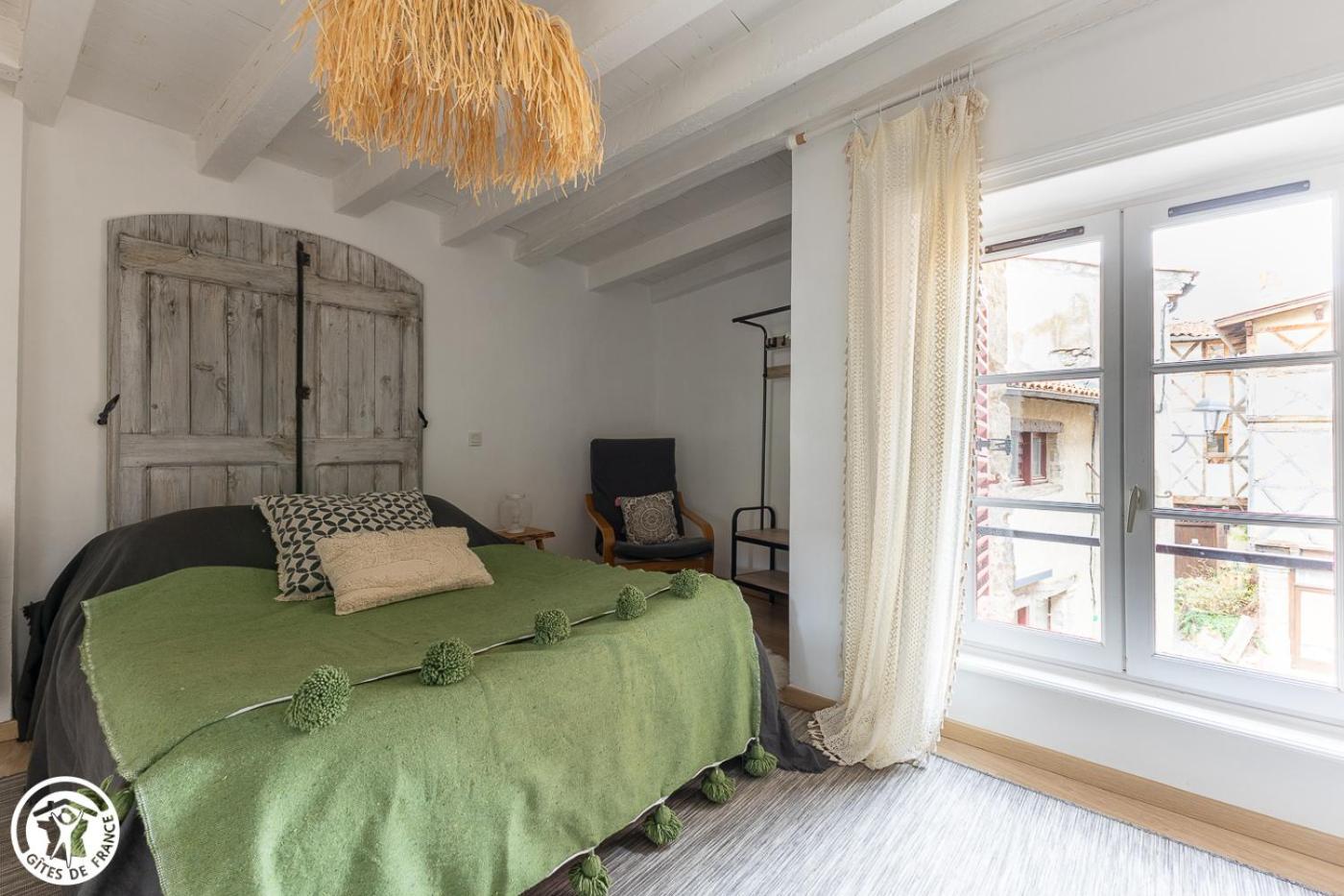 Le Logis D'Hestia Apartment Billom Exterior foto