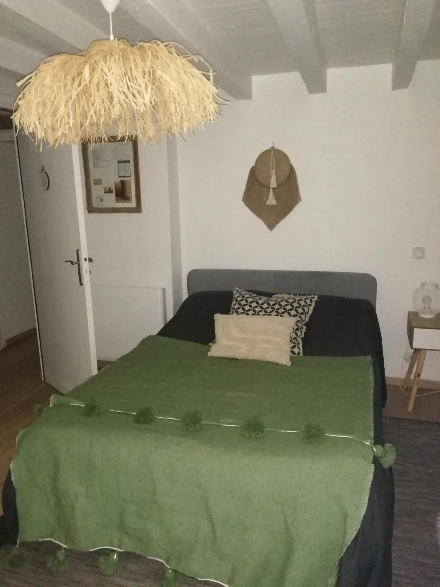 Le Logis D'Hestia Apartment Billom Cameră foto