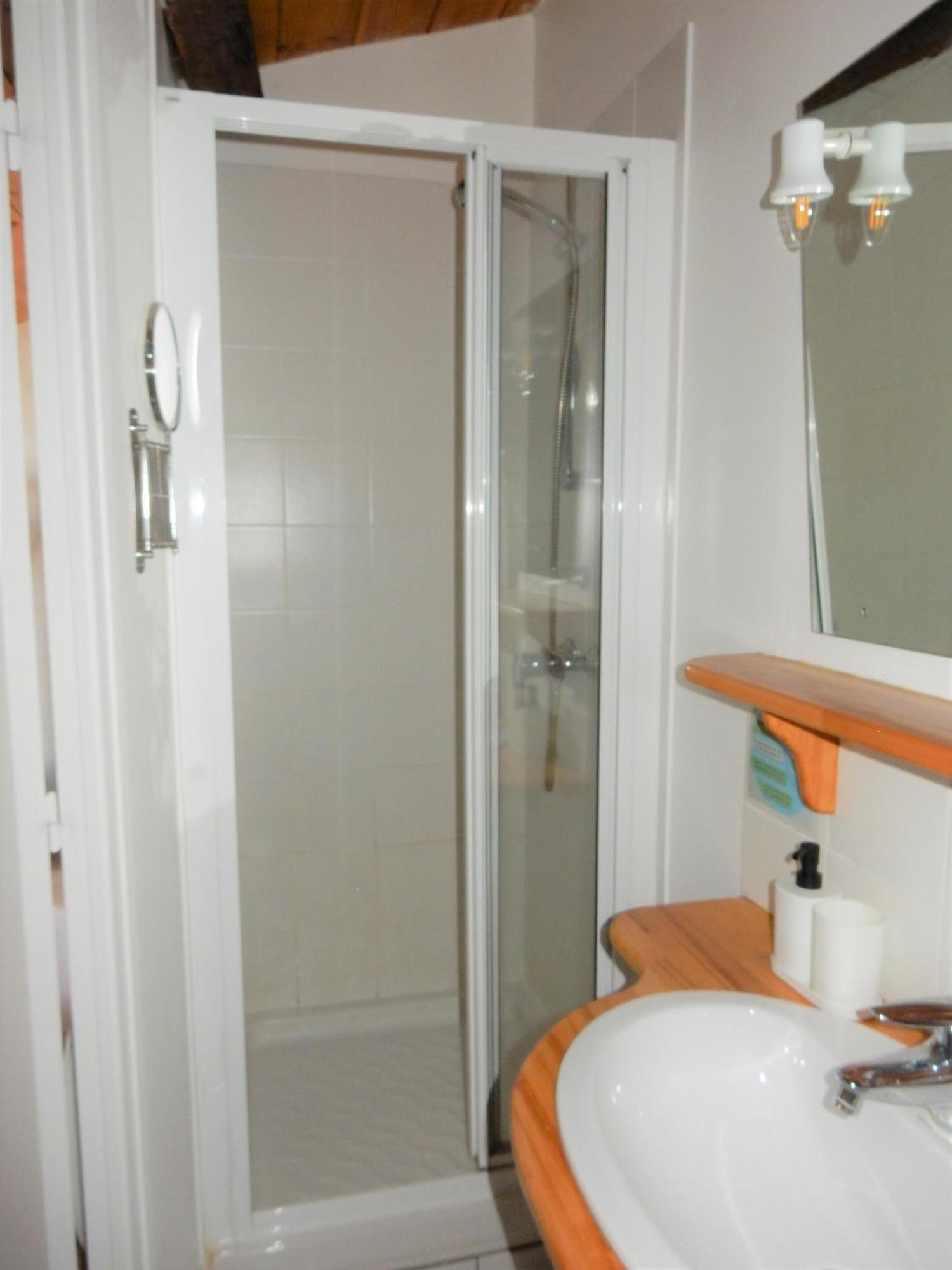 Le Logis D'Hestia Apartment Billom Cameră foto